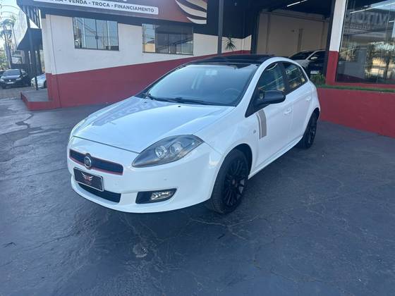 FIAT BRAVO 1.8 SPORTING 16V FLEX 4P MANUAL FIAT BRAVO 1.8 SPORTING 16V FLEX 4P MANUAL
